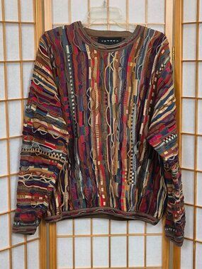 Tundra Canada red brown black men's crewneck sweater GUC size Medium